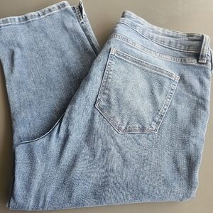 Womens St Johns Bay Straight Leg Capris Sz 14